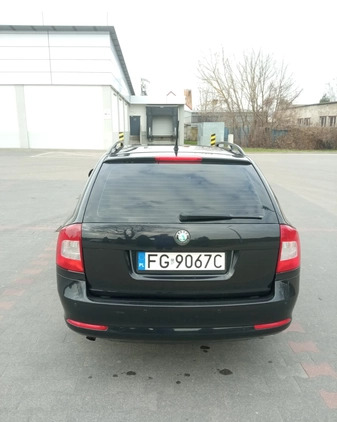 Skoda Octavia cena 24000 przebieg: 260000, rok produkcji 2011 z Jeziorany małe 67